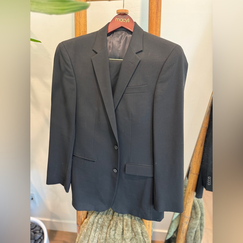 Dark Grey Kenneth Cole Suit 40L W34